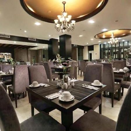 Aston Karimun City Hotel Tanjung Balai Karimun Exteriör bild