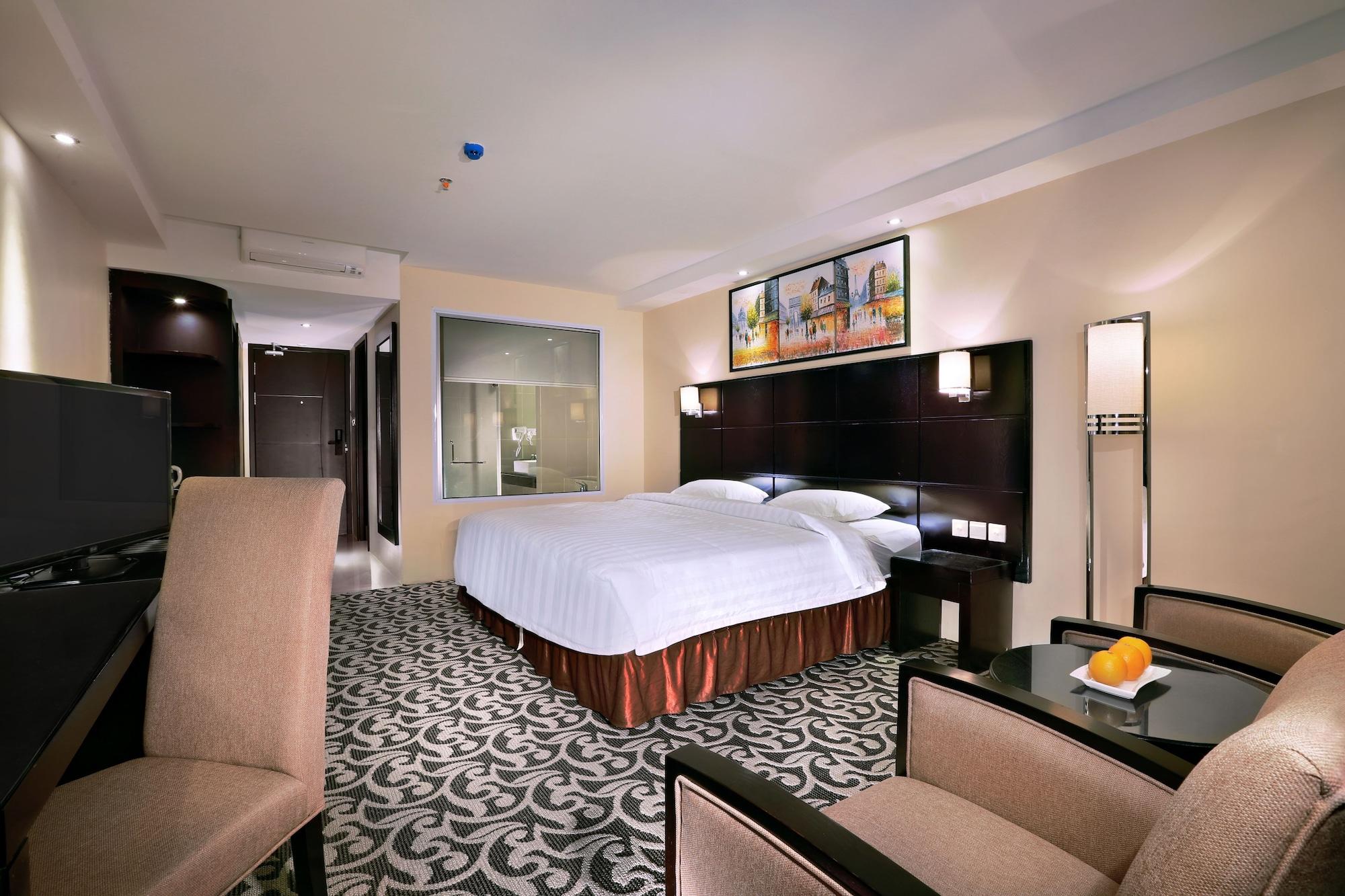 Aston Karimun City Hotel Tanjung Balai Karimun Exteriör bild