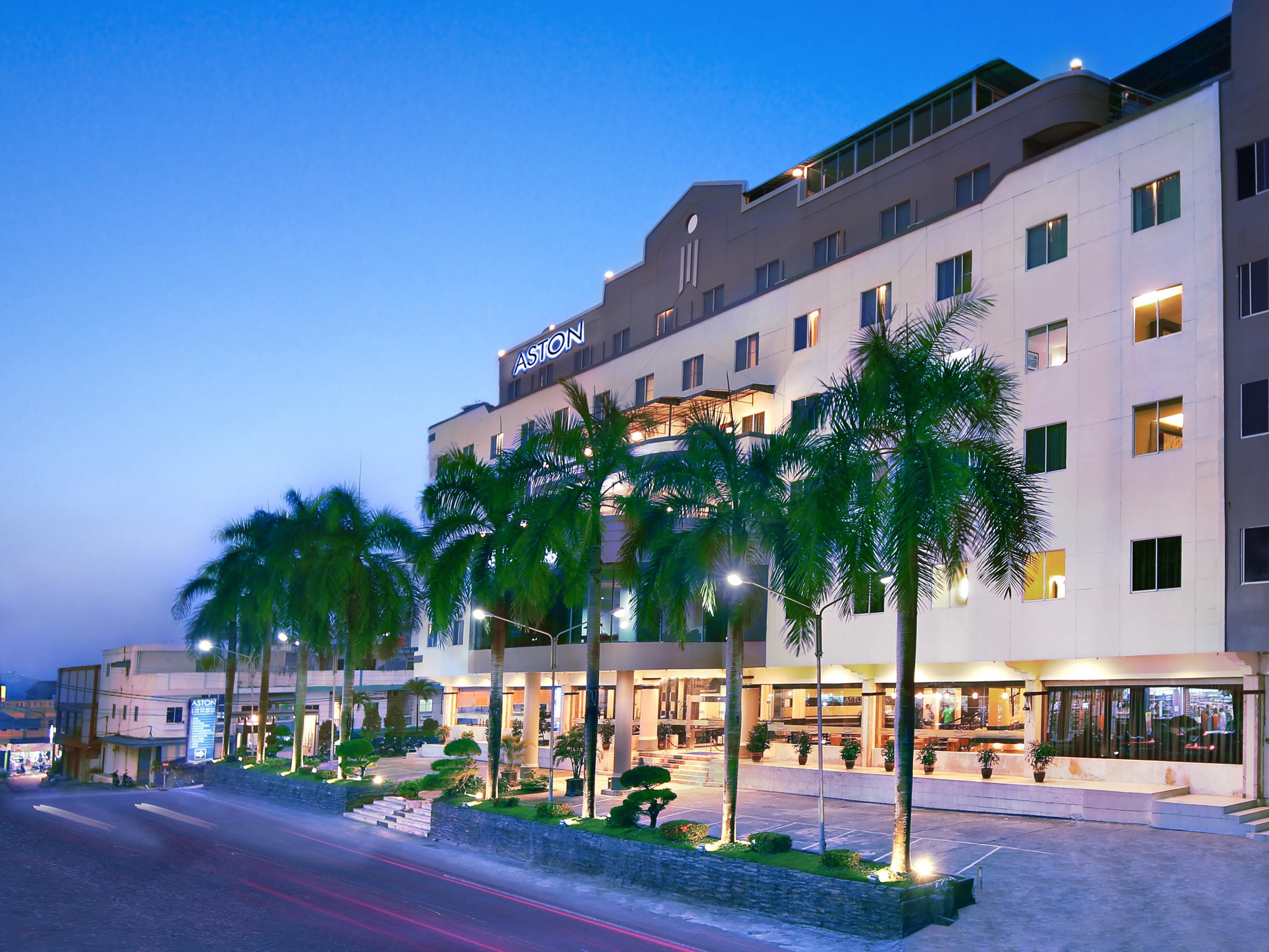 Aston Karimun City Hotel Tanjung Balai Karimun Exteriör bild