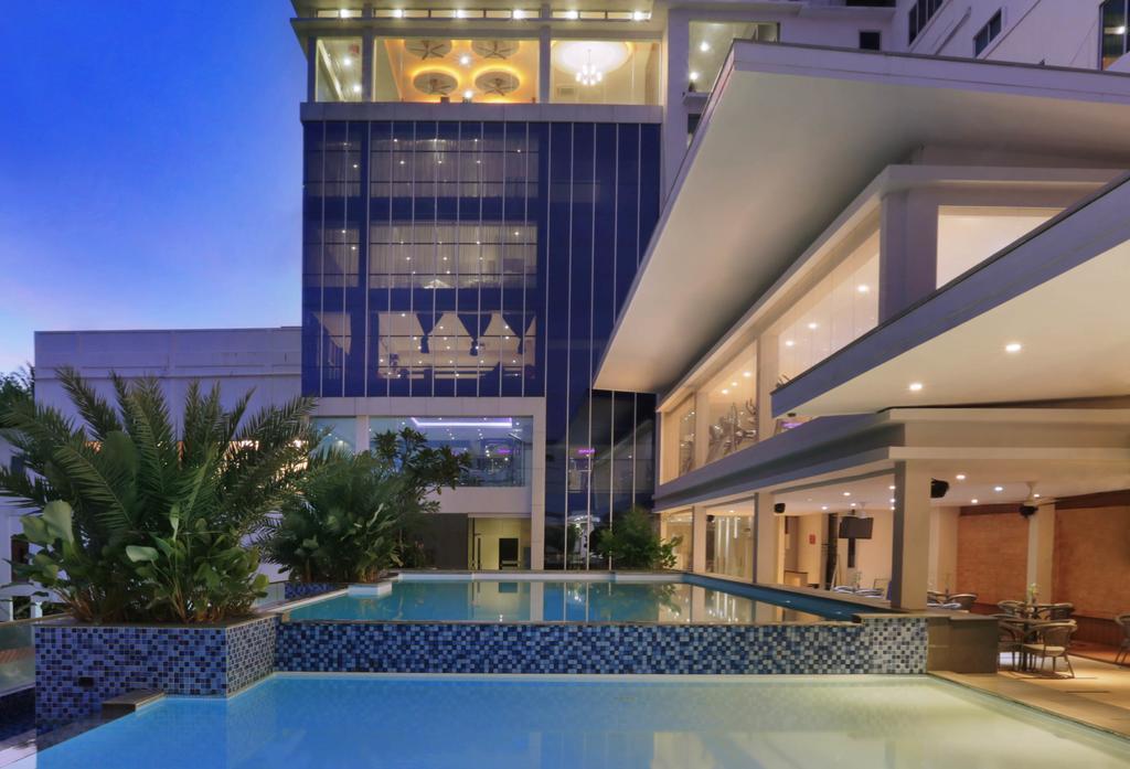 Aston Karimun City Hotel Tanjung Balai Karimun Exteriör bild