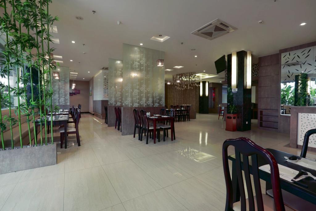 Aston Karimun City Hotel Tanjung Balai Karimun Exteriör bild