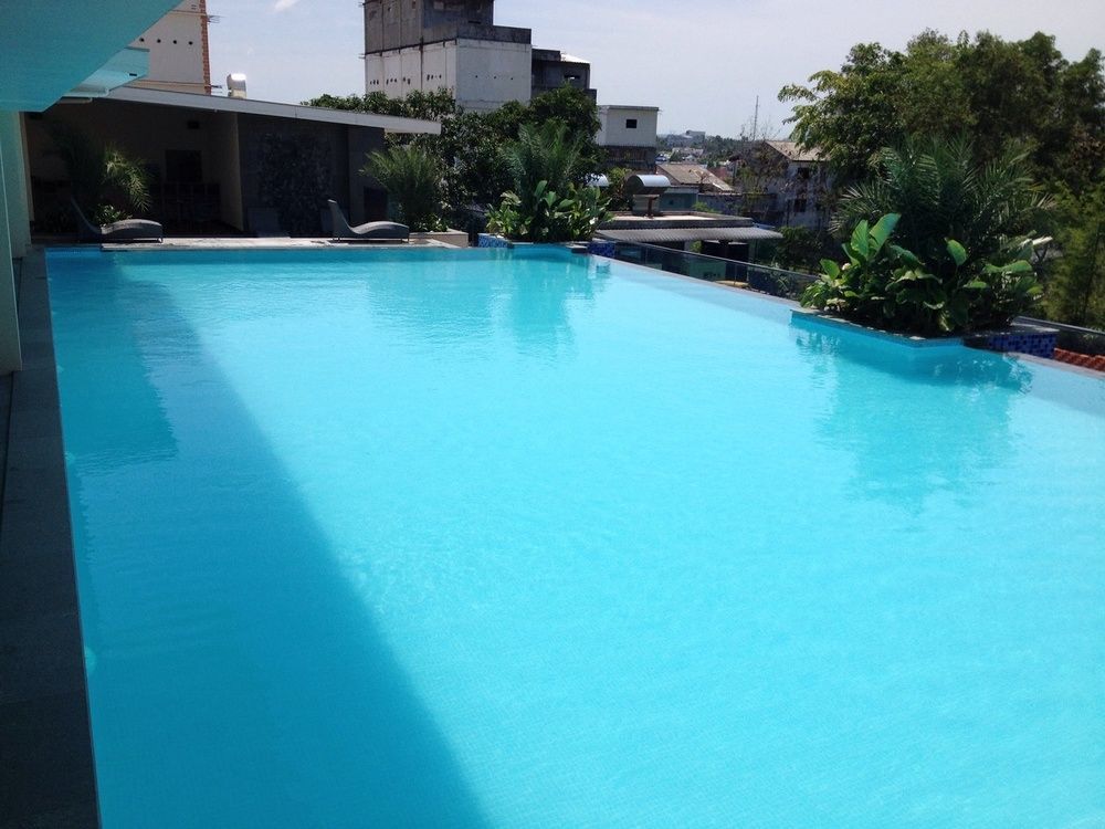 Aston Karimun City Hotel Tanjung Balai Karimun Exteriör bild