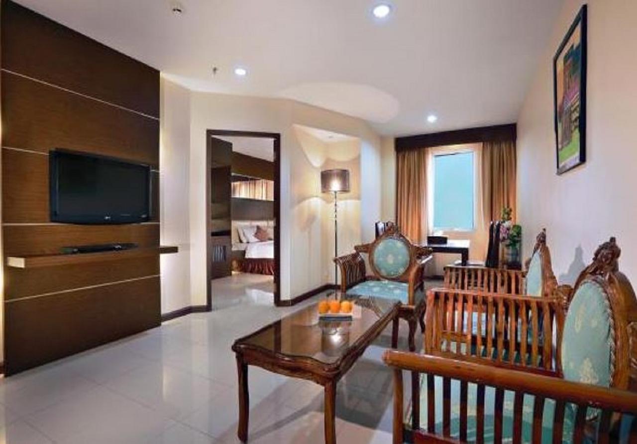 Aston Karimun City Hotel Tanjung Balai Karimun Exteriör bild